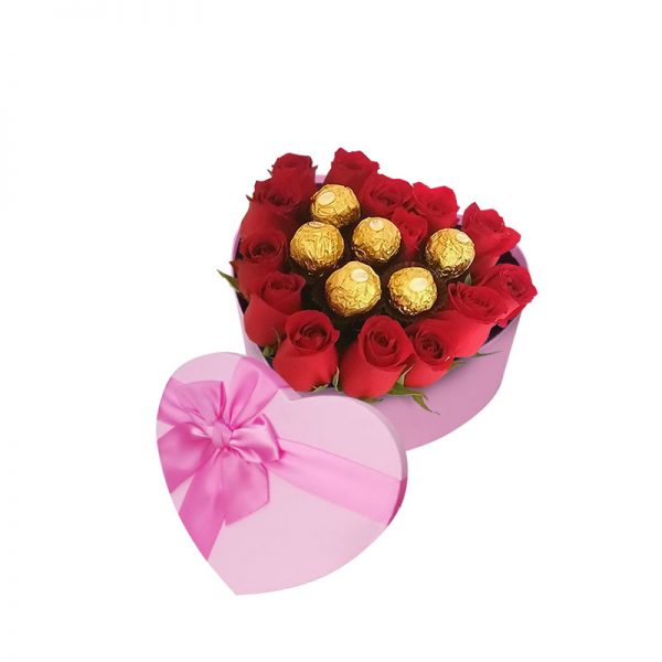 Box corazón rosado con rosas rojas más bombones ferrero rocher, envío delivery en Lima y Callao